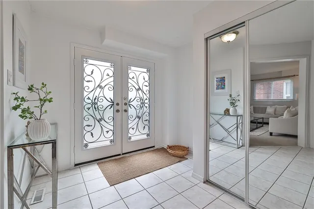 Additional property image - 44 KILLARNEY Crt