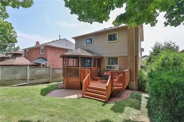 Additional property image - 44 KILLARNEY Crt