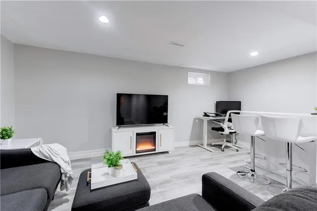 Additional property image - 386 HIGHLAND Rd Unit 31