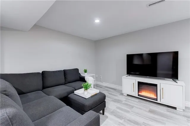 Additional property image - 386 HIGHLAND Rd Unit 31