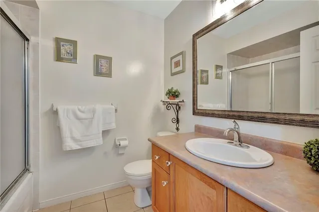 Additional property image - 30 MEADOWPOINT Dr