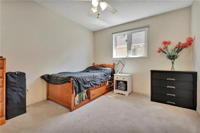 Additional property image - 30 MEADOWPOINT Dr