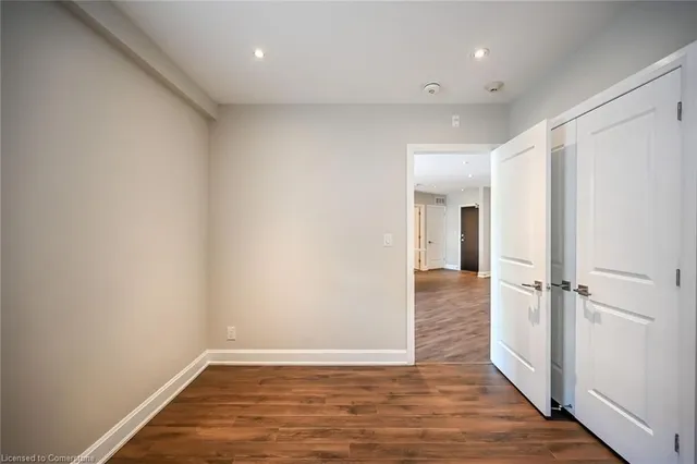 Additional property image - 2 KING St Unit 208