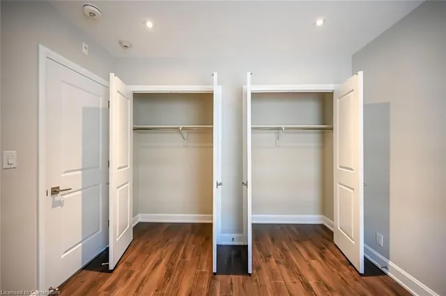 Additional property image - 2 KING St Unit 208