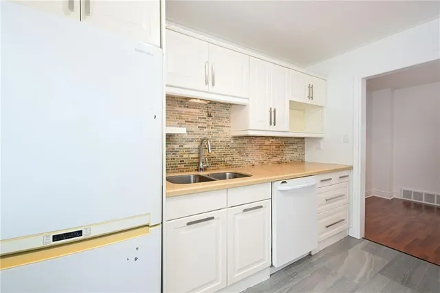 Additional property image - 250 SAN FRANCISCO Ave