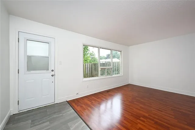 Additional property image - 250 SAN FRANCISCO Ave