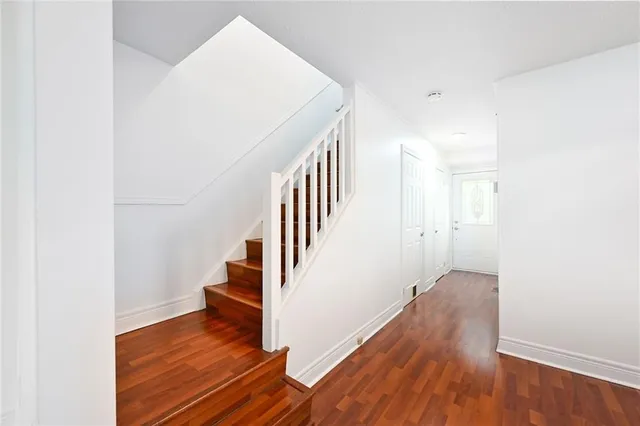 Additional property image - 250 SAN FRANCISCO Ave