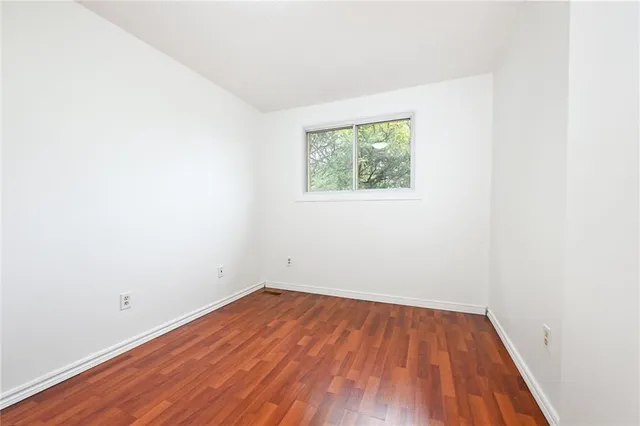 Additional property image - 250 SAN FRANCISCO Ave