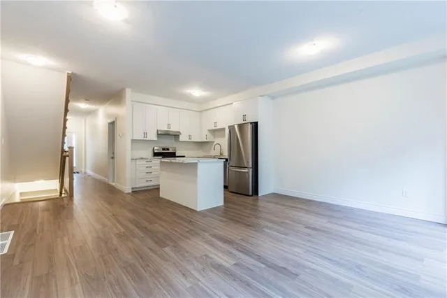 Additional property image - 100 BEDDOE Dr Unit 92