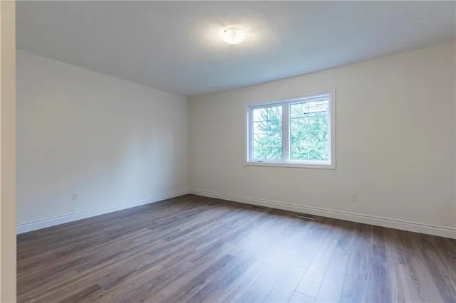 Additional property image - 100 BEDDOE Dr Unit 92