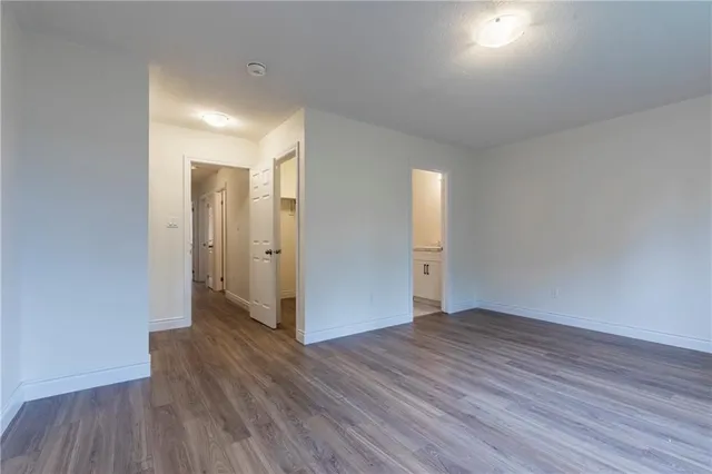 Additional property image - 100 BEDDOE Dr Unit 92