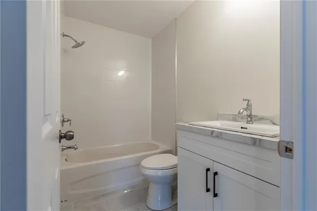 Additional property image - 100 BEDDOE Dr Unit 92