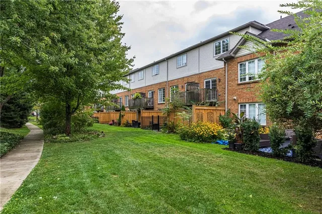 Additional property image - 100 BEDDOE Dr Unit 92