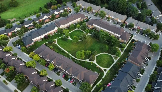 Additional property image - 100 BEDDOE Dr Unit 92