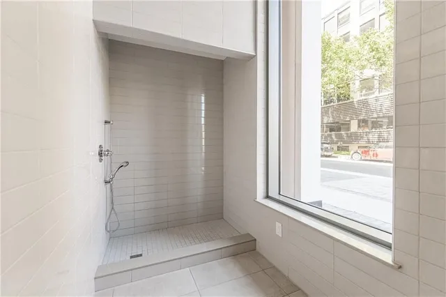 Additional property image - 212 KING WILLIAM St Unit 612