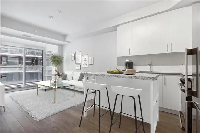 Additional property image - 212 KING WILLIAM St Unit 612