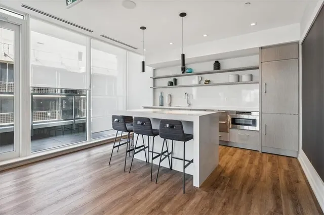 Additional property image - 212 KING WILLIAM St Unit 612