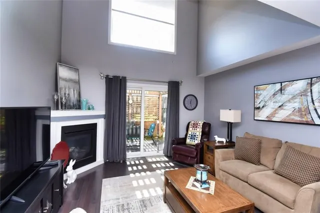Additional property image - 20 MEADOWLANDS Blvd Unit 1