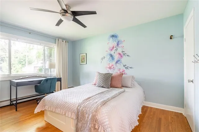 Additional property image - 702 KING Rd