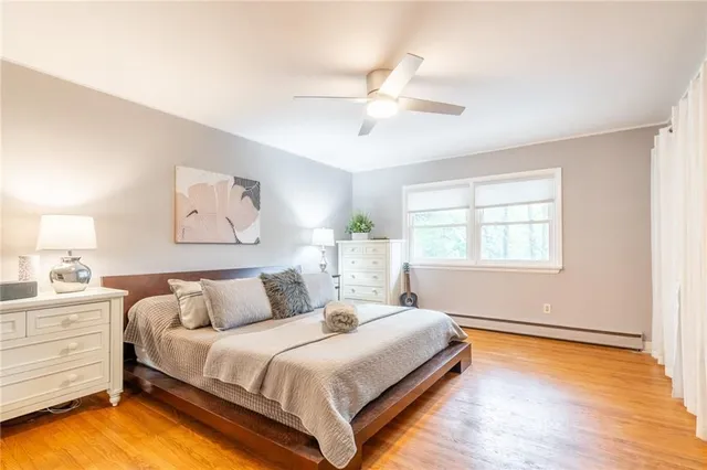 Additional property image - 702 KING Rd