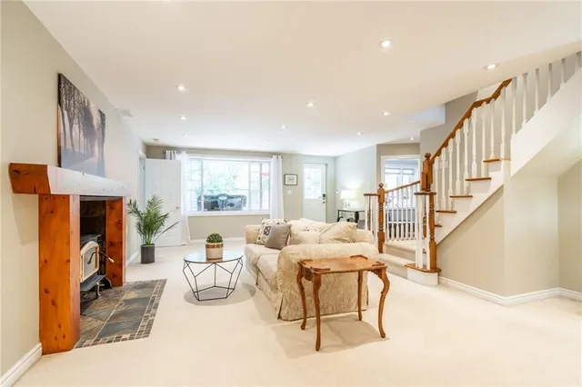 Additional property image - 702 KING Rd