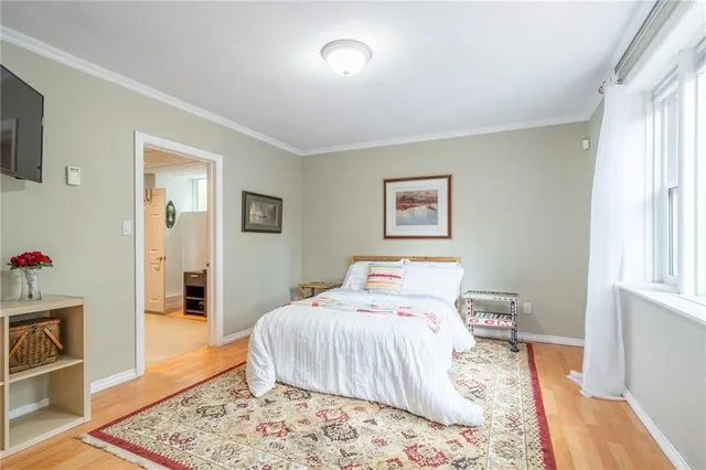 Additional property image - 702 KING Rd