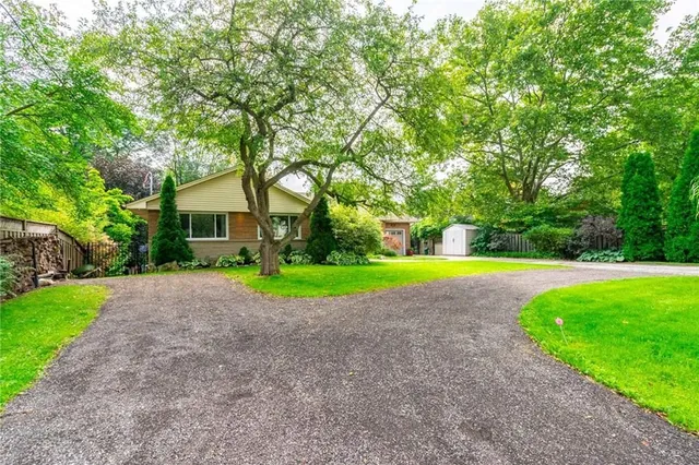 Additional property image - 702 KING Rd