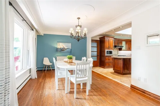 Additional property image - 702 KING Rd