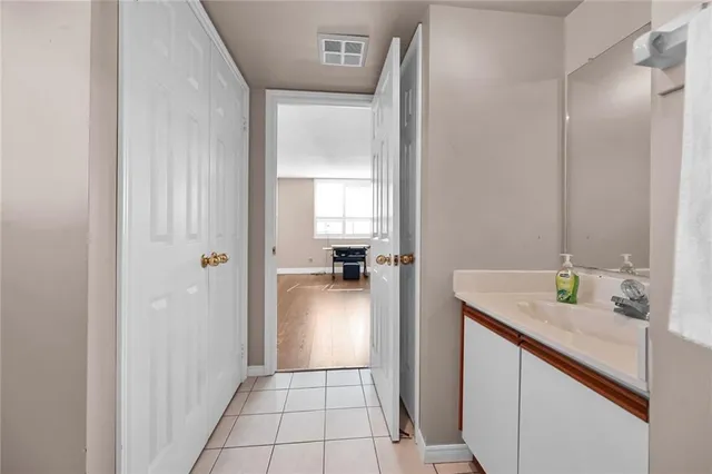 Additional property image - 99 DONN Ave Unit 605