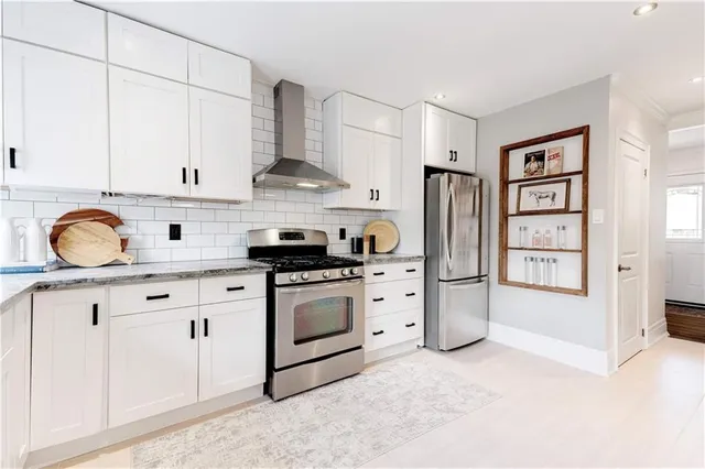 Additional property image - 248 PROVINCE St