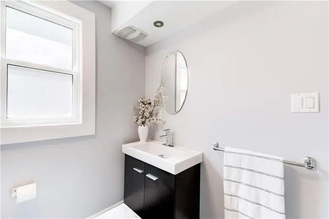 Additional property image - 248 PROVINCE St