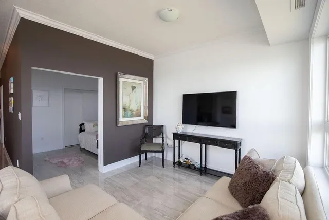 Additional property image - 101 SHOREVIEW PLACE Unit 608