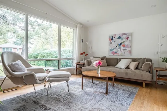 Additional property image - 135 WEST 34TH St