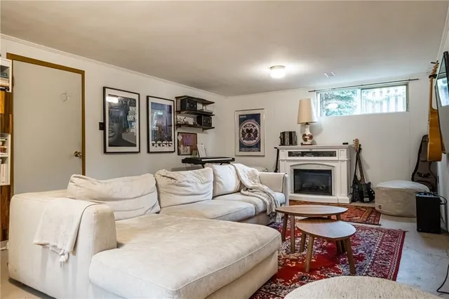 Additional property image - 135 WEST 34TH St