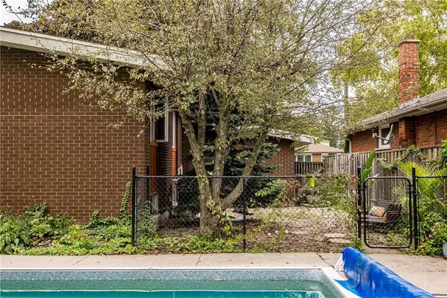 Additional property image - 135 WEST 34TH St