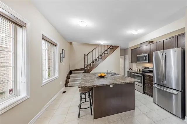 Additional property image - 46 HUGILL Way