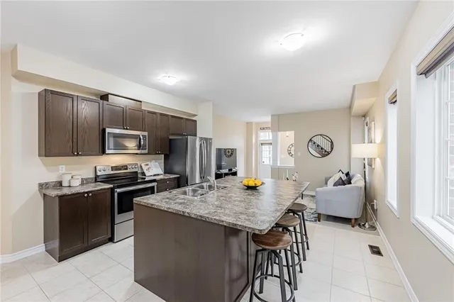 Additional property image - 46 HUGILL Way