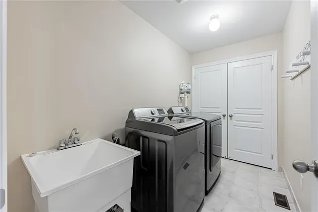 Additional property image - 46 HUGILL Way