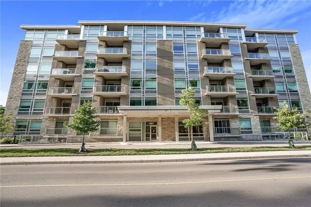 Additional property image - 467 CHARLTON Ave Unit 202