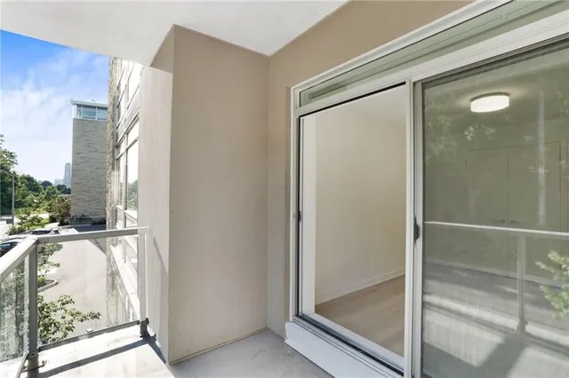 Additional property image - 467 CHARLTON Ave Unit 202