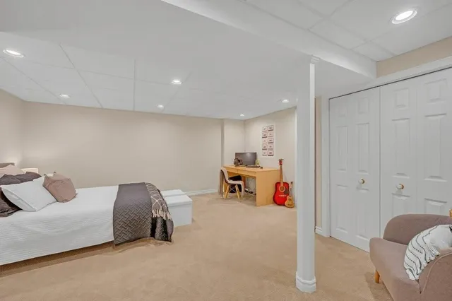 Additional property image - 2262 BONNYLYN Crt