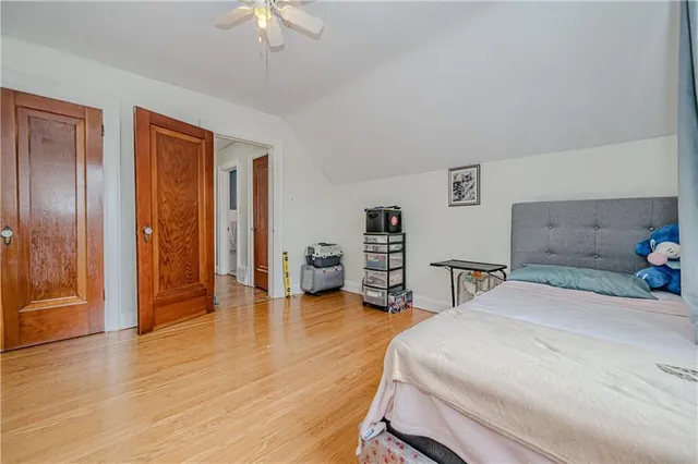 Additional property image - 1650 KING St