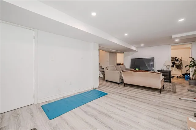 Additional property image - 1650 KING St