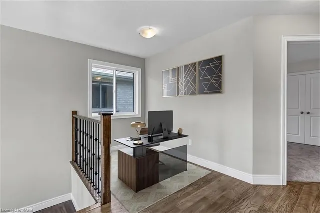 Additional property image - 390 SOUTHCOTE Rd