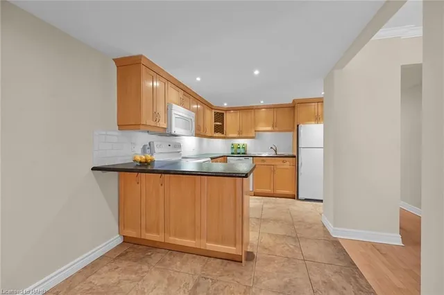 Additional property image - 150 WILSON St Unit 112