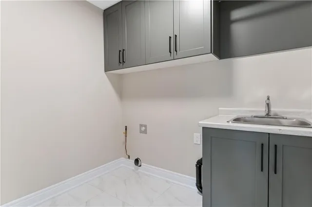 Additional property image - 33 HAMPSHIRE Pl