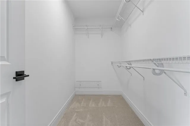 Additional property image - 33 HAMPSHIRE Pl