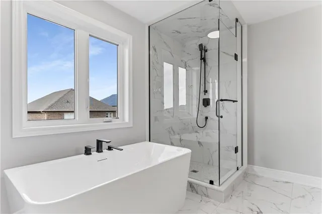 Additional property image - 33 HAMPSHIRE Pl