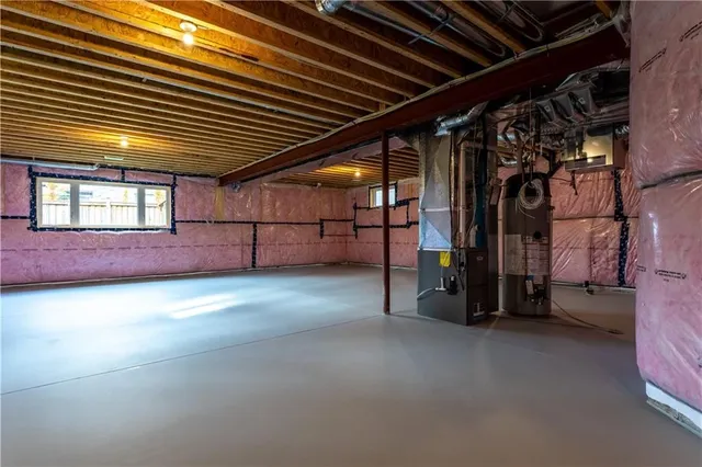 Additional property image - 33 HAMPSHIRE Pl