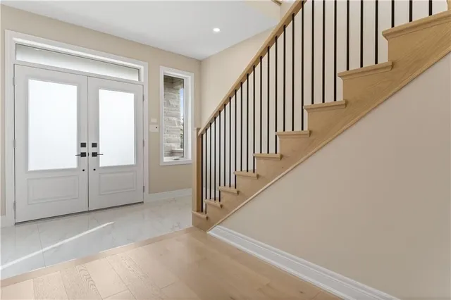 Additional property image - 33 HAMPSHIRE Pl